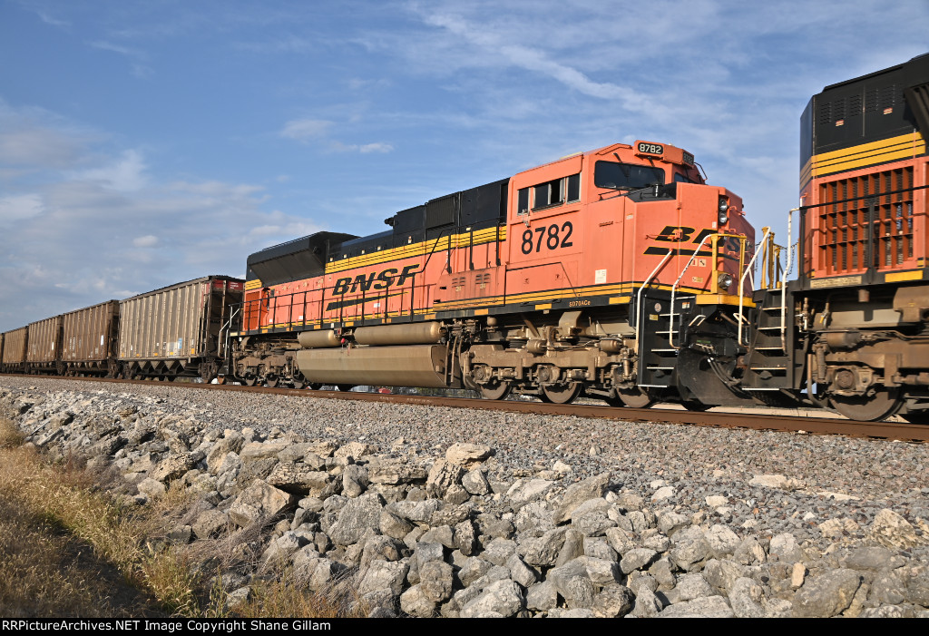 BNSF 8782